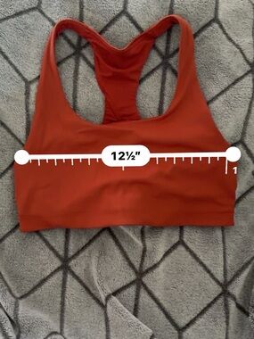 Lululemon sports bra